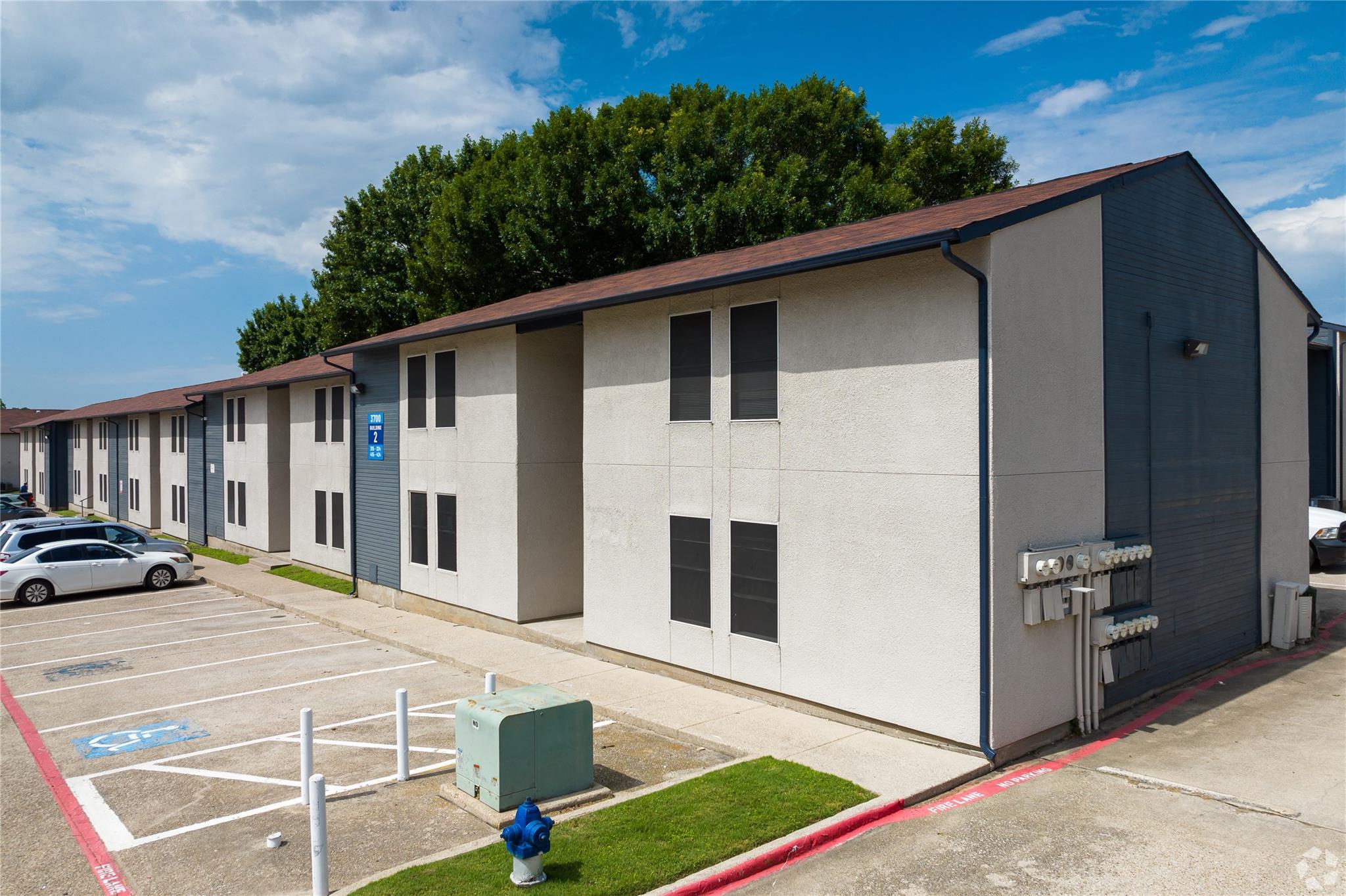 3700 S Tyler Street 00172