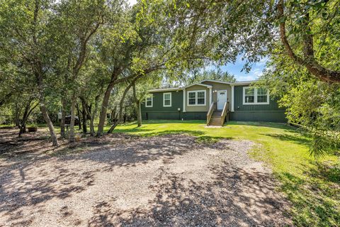 Photo of 734 13th Street, Dickinson, TX 77539 (MLS # 32445181)
