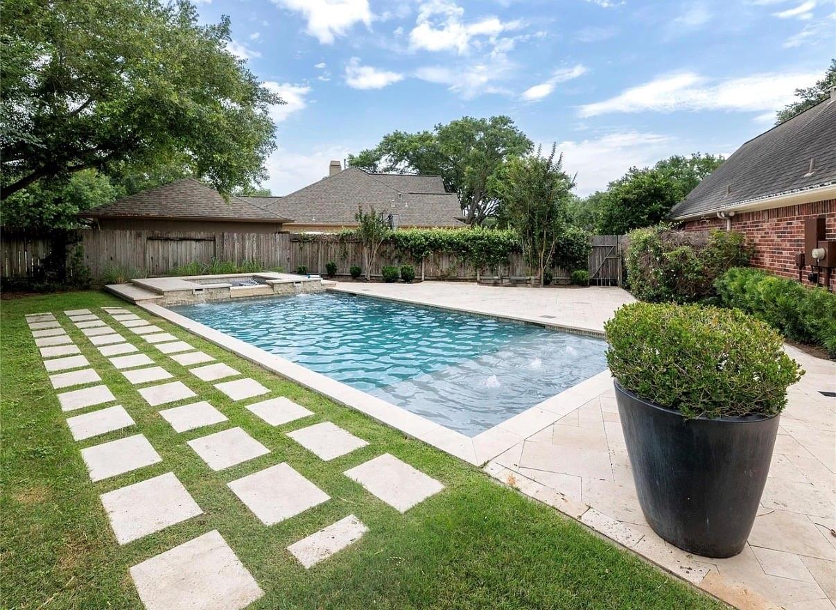 3603 Hawkins Circle