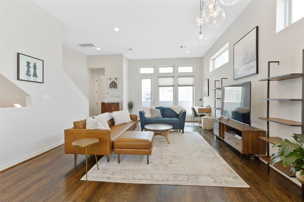 Photo of 1308 Delano Street, Houston, TX 77003 (MLS # 63506090)