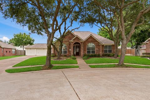 Photo of 6523 Canyon Chase Drive, Richmond, TX 77469 (MLS # 84576610)