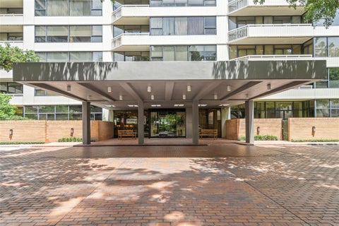 Photo of 14 Greenway Plaza #26O, Houston, TX 77046 (MLS # 28501172)
