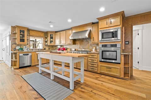 Homes For Rent - 3902 Colquitt Street<br/> Houston, TX 77027