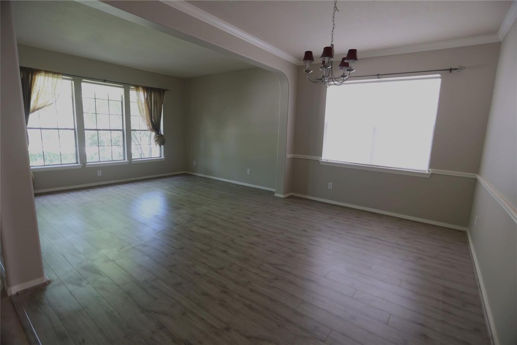 Photo of 5547 Linden Rose Lane, Sugar Land, TX 77479 (MLS # 26955429)