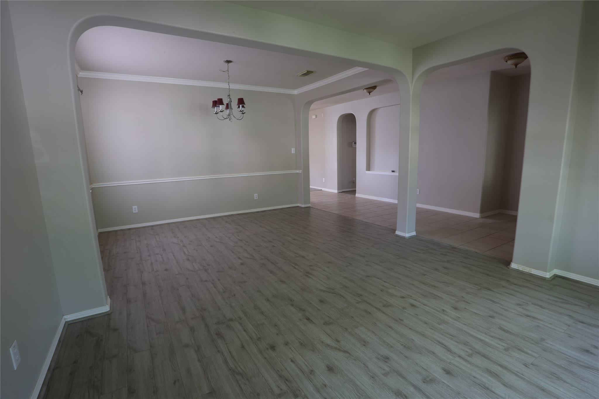 5547 Linden Rose Lane