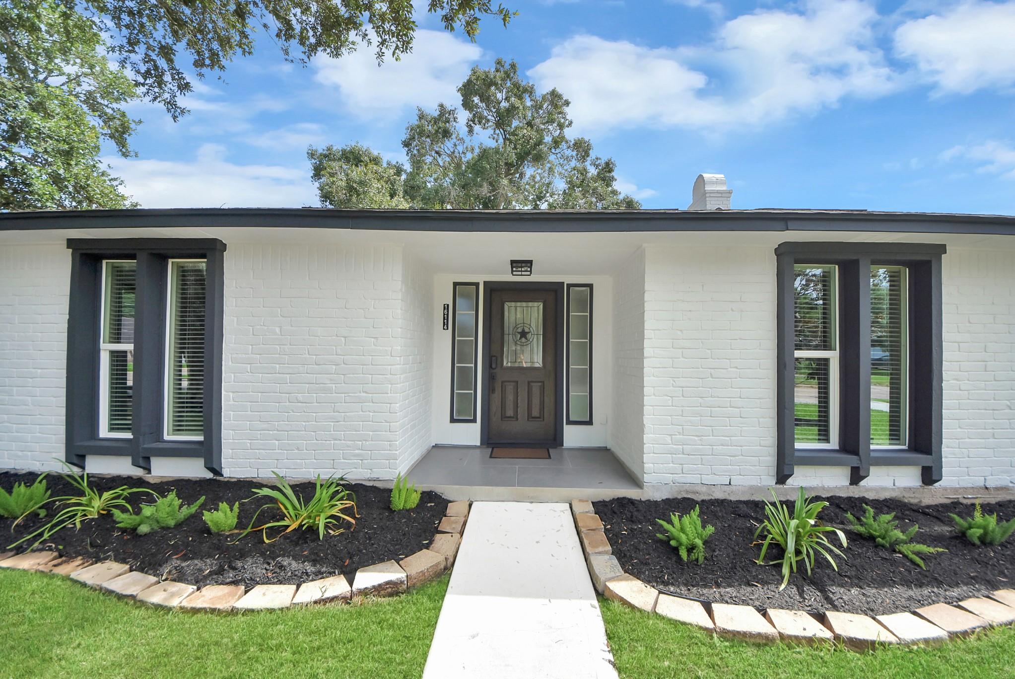 16114 Forest Bend Avenue
