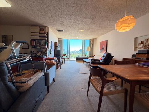Photo of 3600 Montrose Boulevard #1005, Houston, TX 77006 (MLS # 17390109)