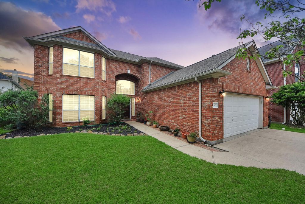 Photo of 611 Mosman Court, Houston, TX 77094 (MLS # 32735231)