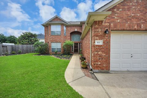 Photo of 611 Mosman Court, Houston, TX 77094 (MLS # 32735231)