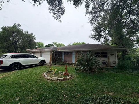 Photo of 8910 Neff Street, Houston, TX 77036 (MLS # 56475274)