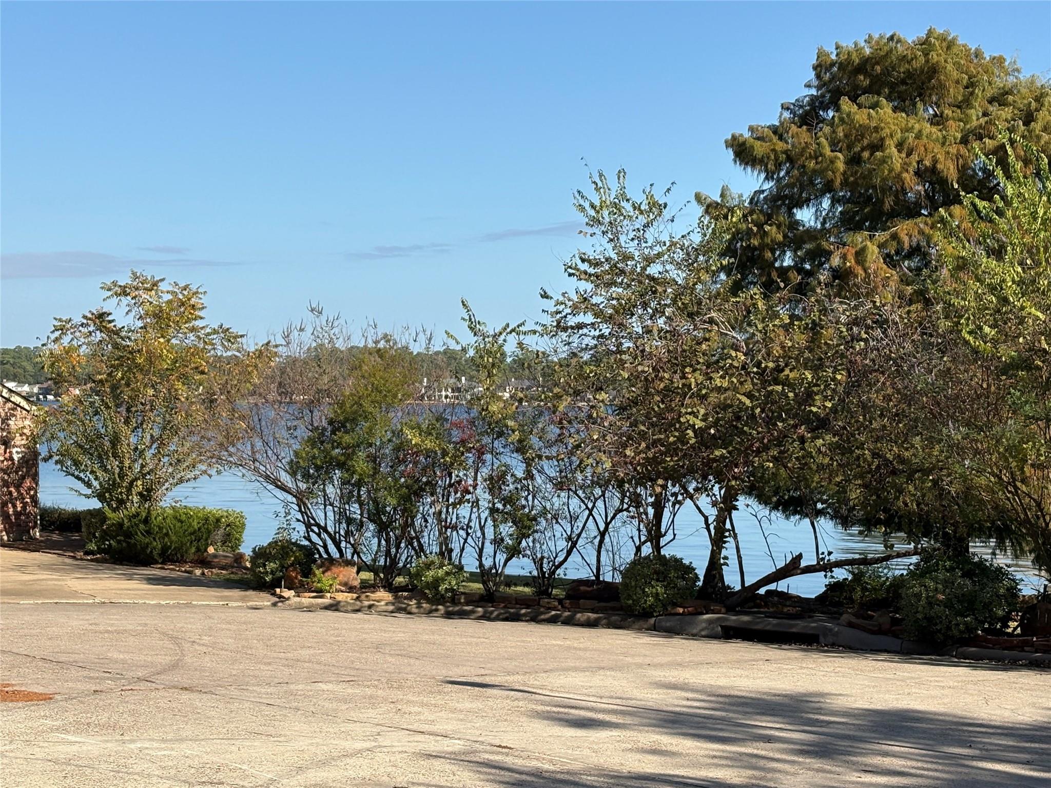 109 Cove Point