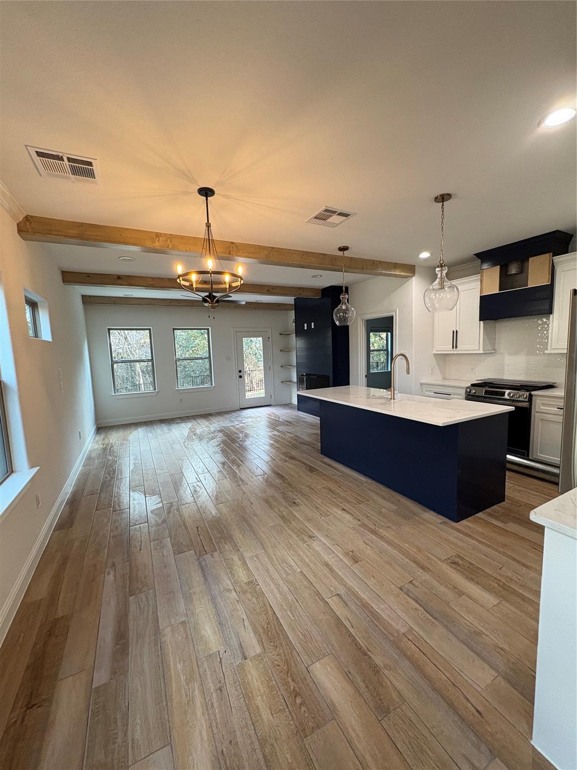109 Cove Point