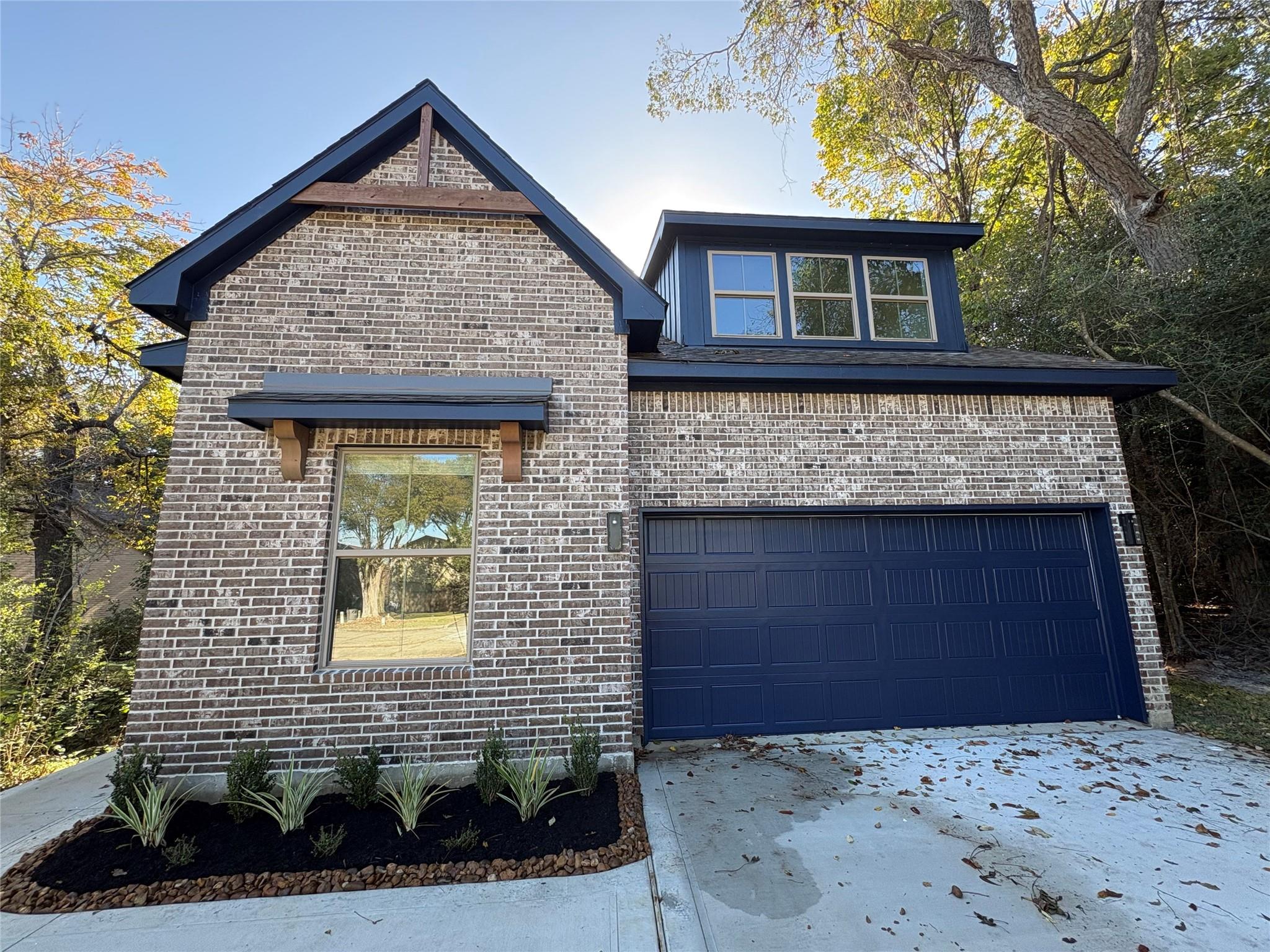 109 Cove Point
