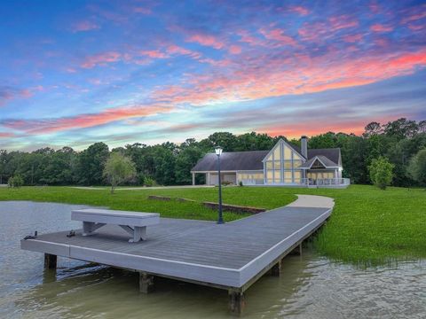 Homes For Sale - 27140 Fm 365 Rd<br/> Jefferson County, Beaumont, TX 77705