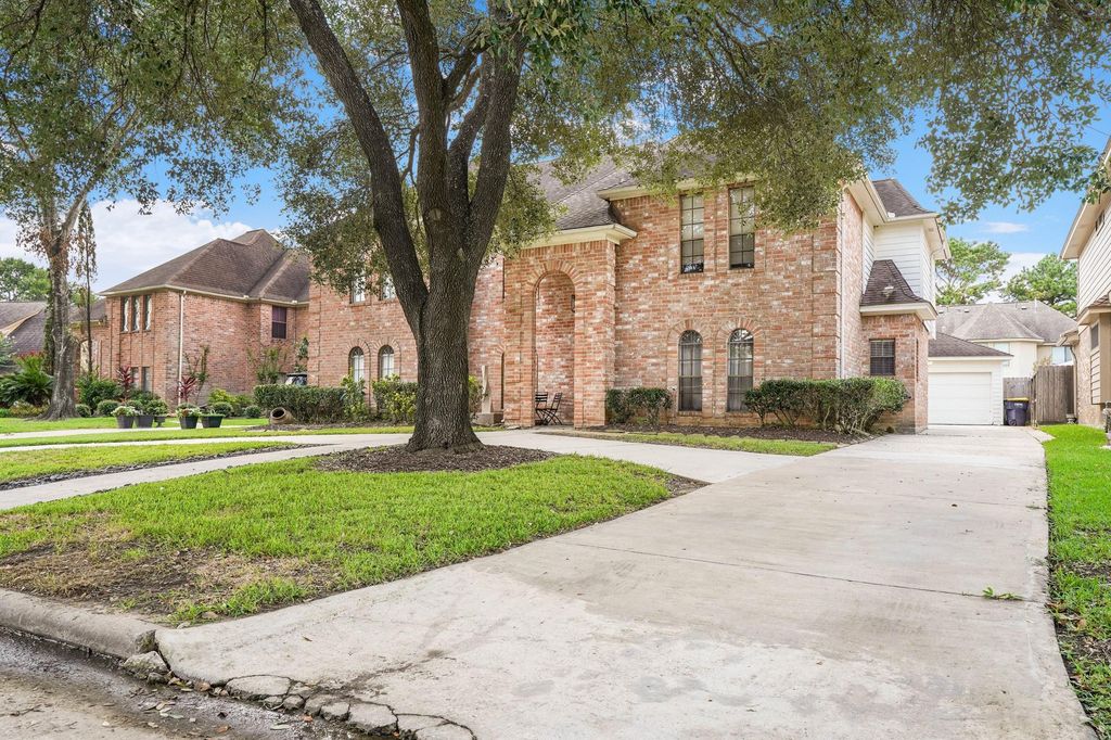 Photo of 15311 Dawnbrook Drive, Houston, TX 77068 (MLS # 86121326)
