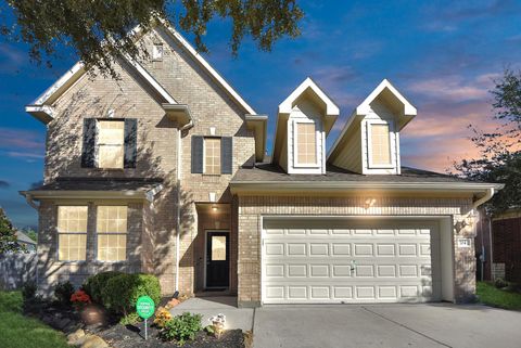 Photo of 704 Harvard Pointe Drive, League City, TX 77573 (MLS # 54923333)