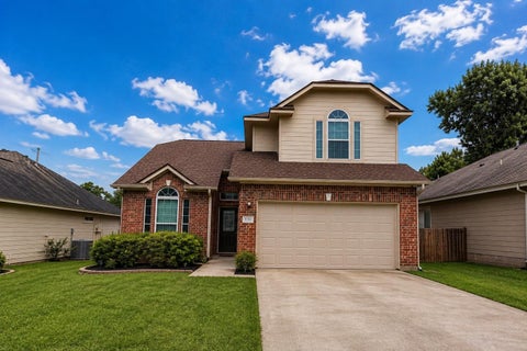 Homes For Sale - 1010 Oak Glen Drive<br/> Conroe, TX 77378