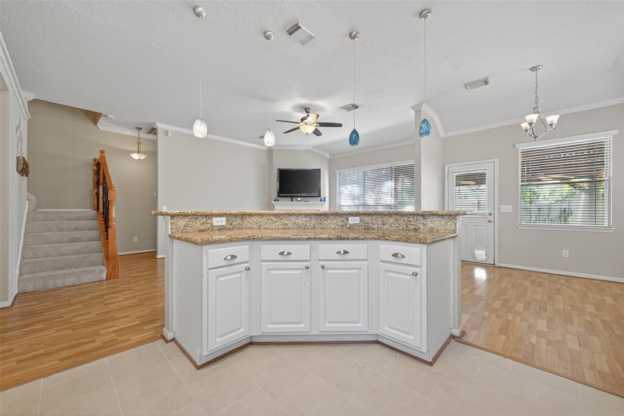 5908 Timber Oaks Ridge