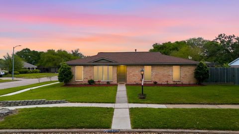 Photo of 10503 Raydell Drive, Houston, TX 77031 (MLS # 42507427)