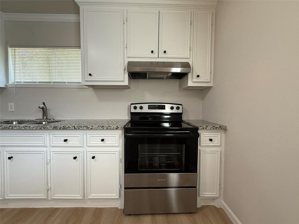 Photo of 7427 Avenue I #C, Houston, TX 77011 (MLS # 92949842)