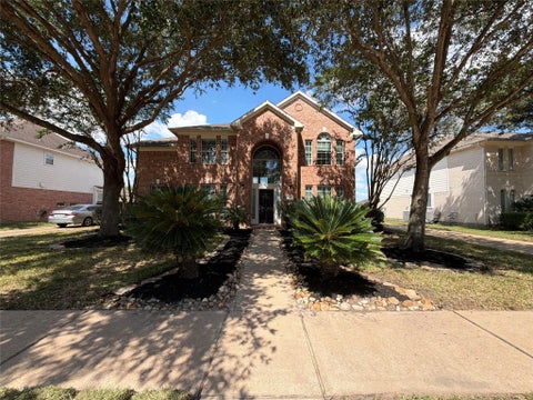Photo of 18006 Oakfield Glen Lane, Cypress, TX 77433 (MLS # 28583720)