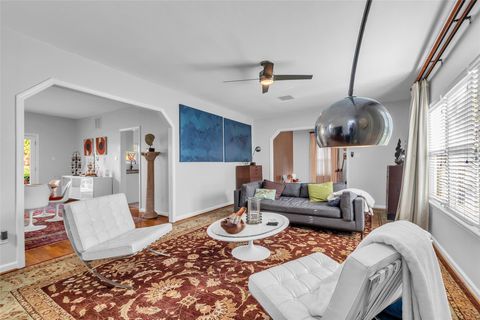 1831 Palm Street Houston TX 77004