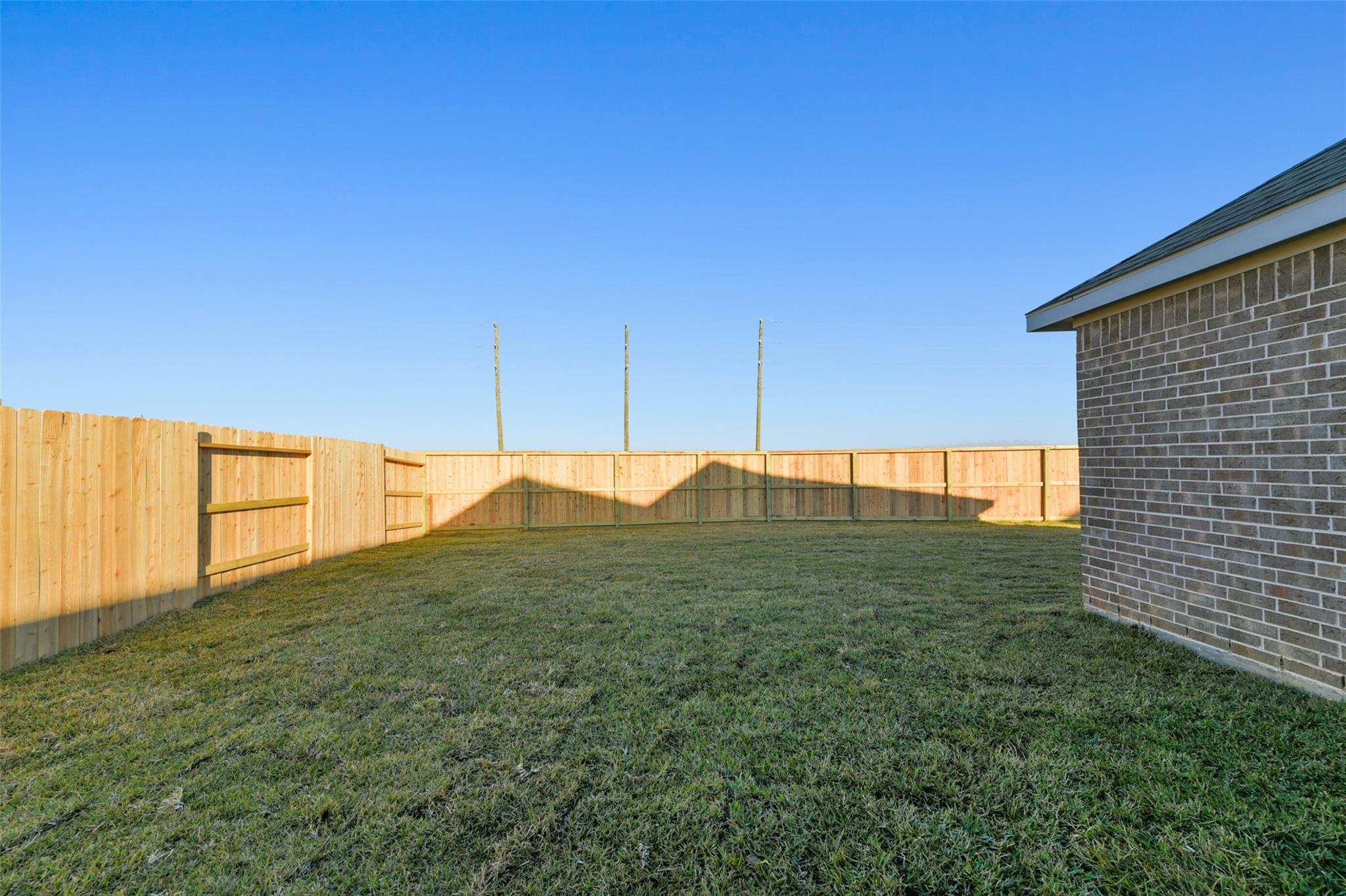 1525 Apache Heights Drive