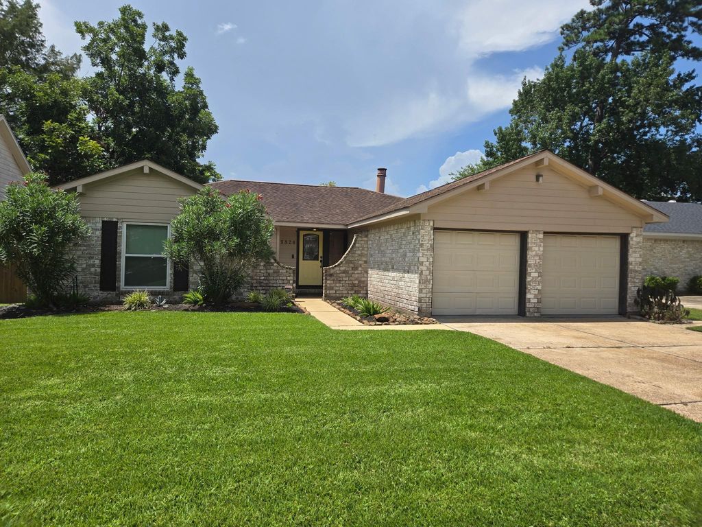 Photo of 5826 Culross Close, Humble, TX 77346 (MLS # 92454684)