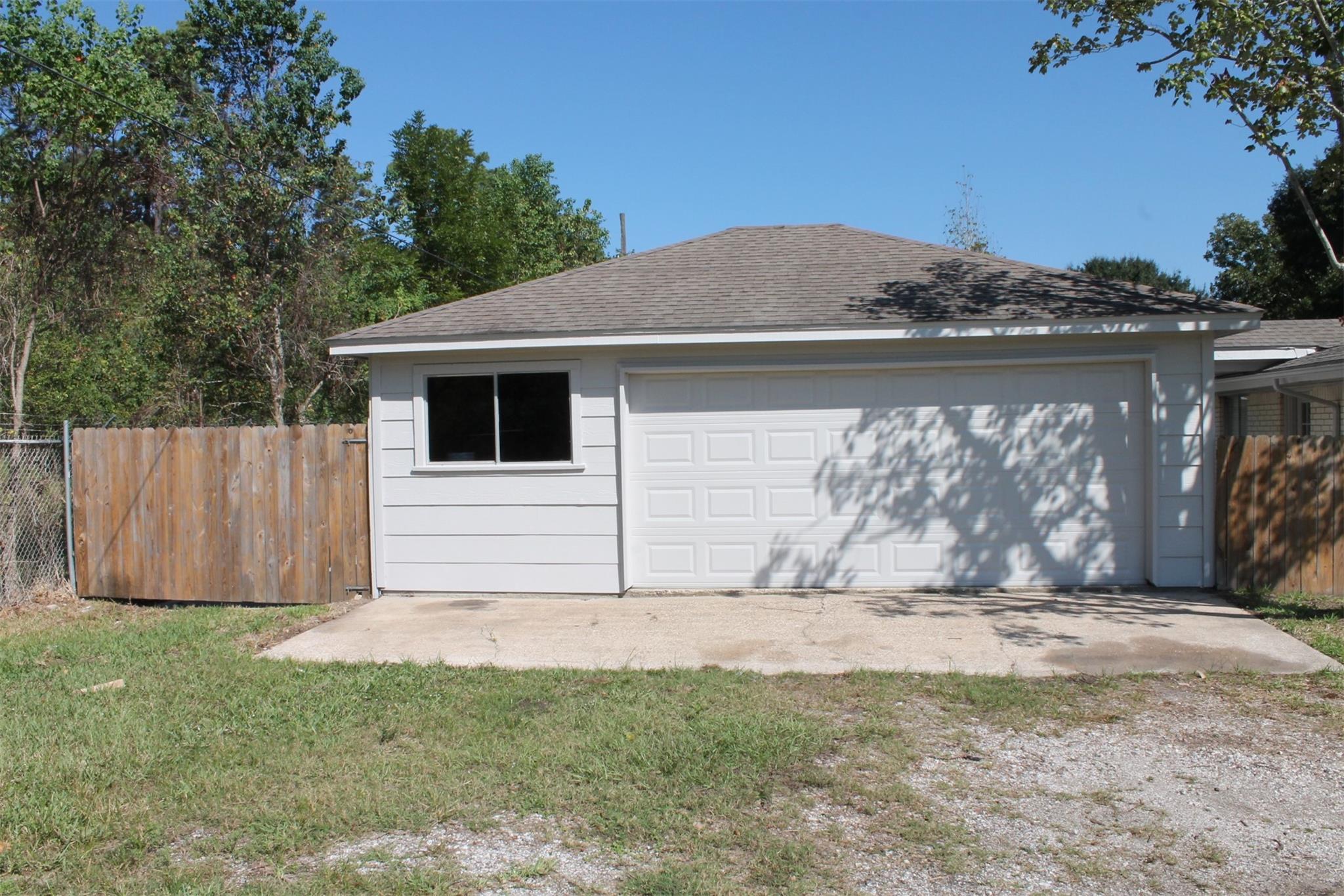 18703 Artesian Way