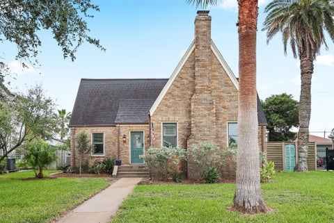 Photo of 4323 Sherman Boulevard, Galveston, TX 77550 (MLS # 71554912)