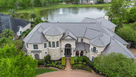 Photo of 9 Waters Lake Boulevard, Missouri City, TX 77459 (MLS # 97224941)
