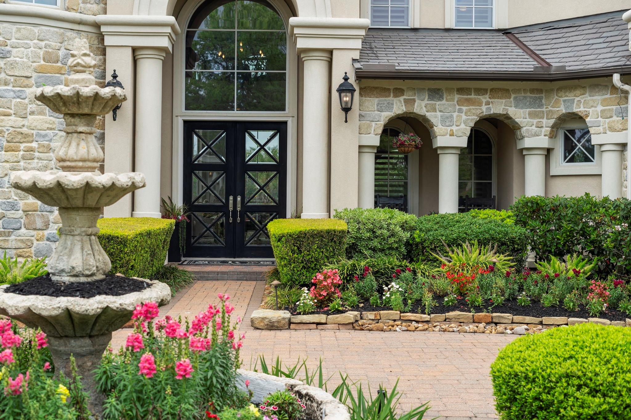 Missouri City, Texas, 77459, United States, 6 Bedrooms Bedrooms, ,8 BathroomsBathrooms,Residential,Active,2037105