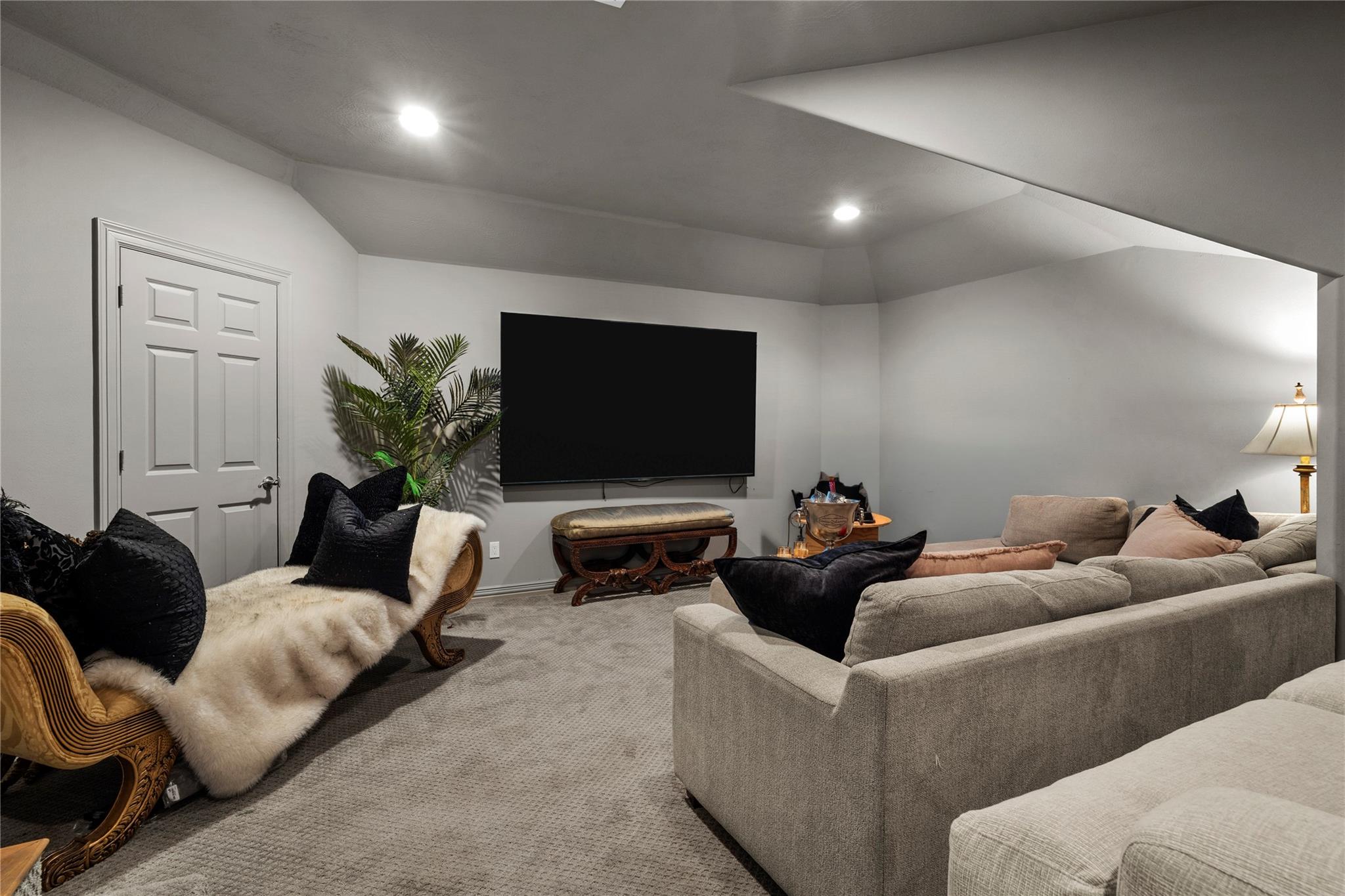 Missouri City, Texas, 77459, United States, 6 Bedrooms Bedrooms, ,8 BathroomsBathrooms,Residential,Active,2037105