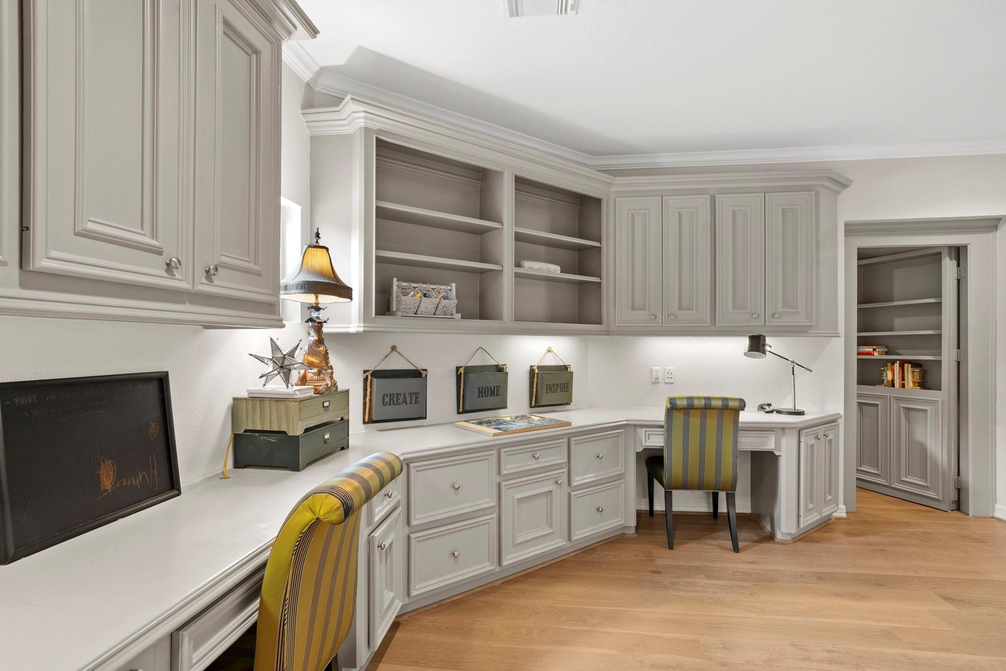 Missouri City, Texas, 77459, United States, 6 Bedrooms Bedrooms, ,8 BathroomsBathrooms,Residential,Active,2037105