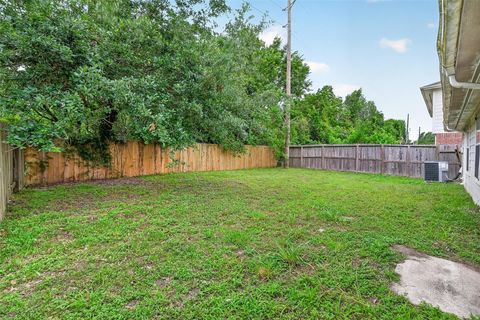 Tiny photo for 10426 Briar Patch Street, Baytown, TX 77523 (MLS # 27366232)