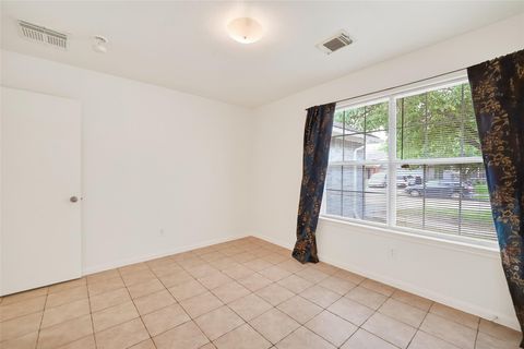 Tiny photo for 10426 Briar Patch Street, Baytown, TX 77523 (MLS # 27366232)