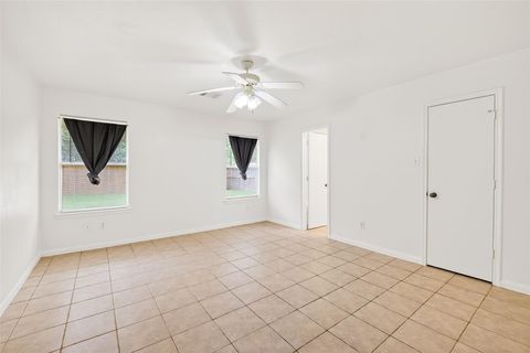 Tiny photo for 10426 Briar Patch Street, Baytown, TX 77523 (MLS # 27366232)