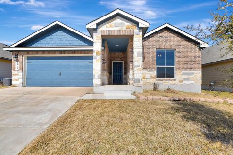 Photo of 1014 Fannin Street, Brenham, TX 77833 (MLS # 59165648)