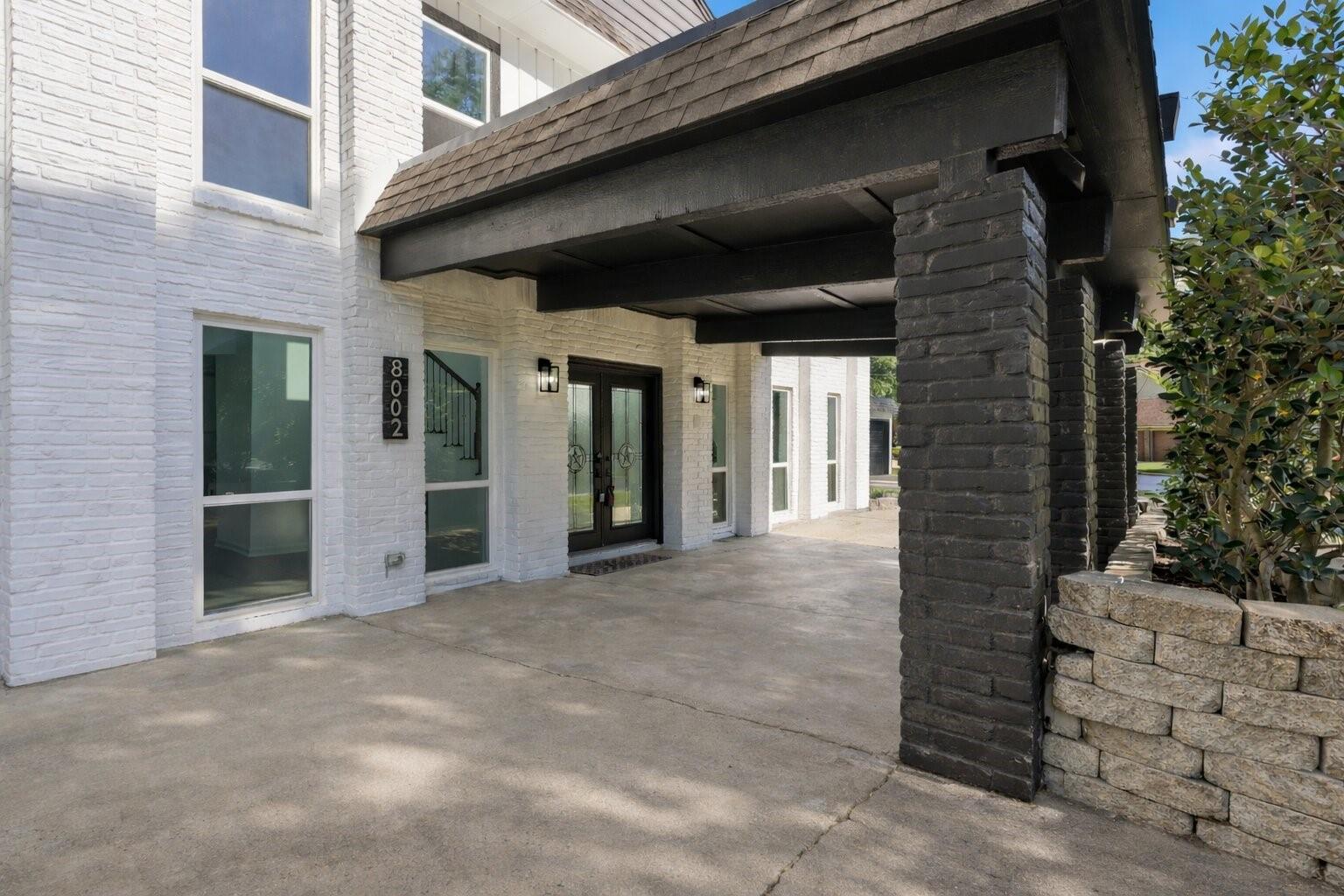 8002 Lichen Lane