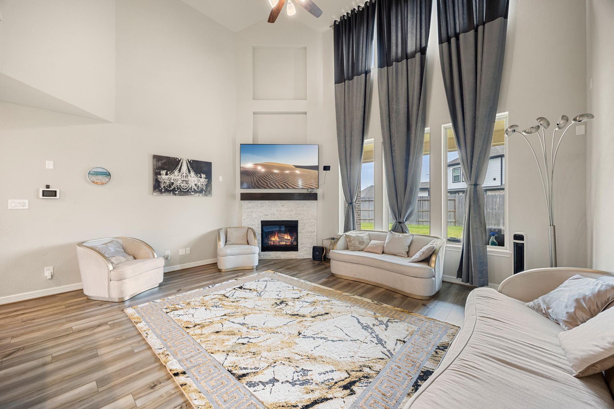 5310 Paradise Cove Lane