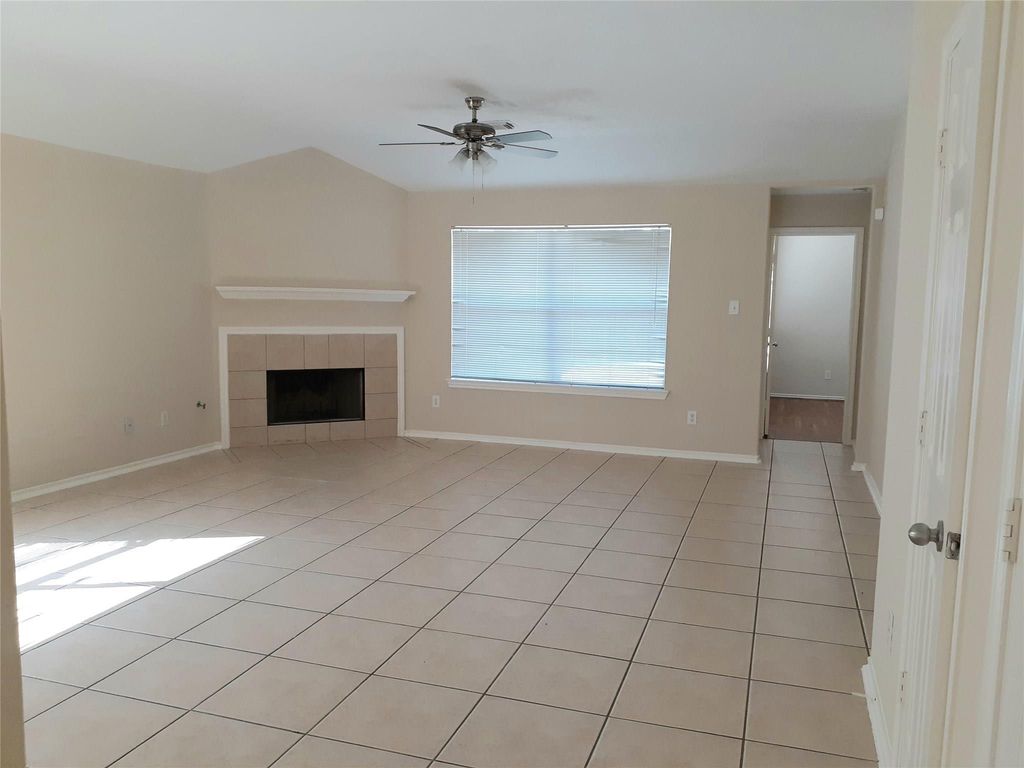 Photo of 16914 Great Oaks Glen Drive, Houston, TX 77083 (MLS # 38173239)