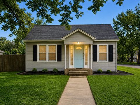 Photo of 621 Speed Street, Wharton, TX 77488 (MLS # 32737529)
