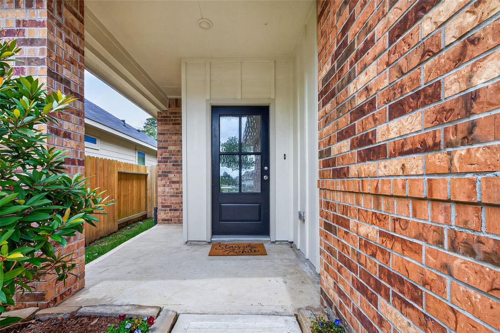 Photo of 24707 Sonora Crescent Circle, Huffman, TX 77336 (MLS # 32452947)