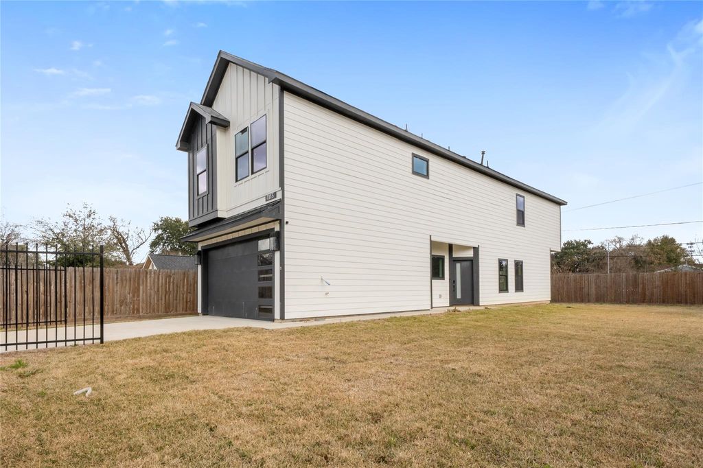 Photo of 1113 Danube Street, Houston, TX 77051 (MLS # 36852899)