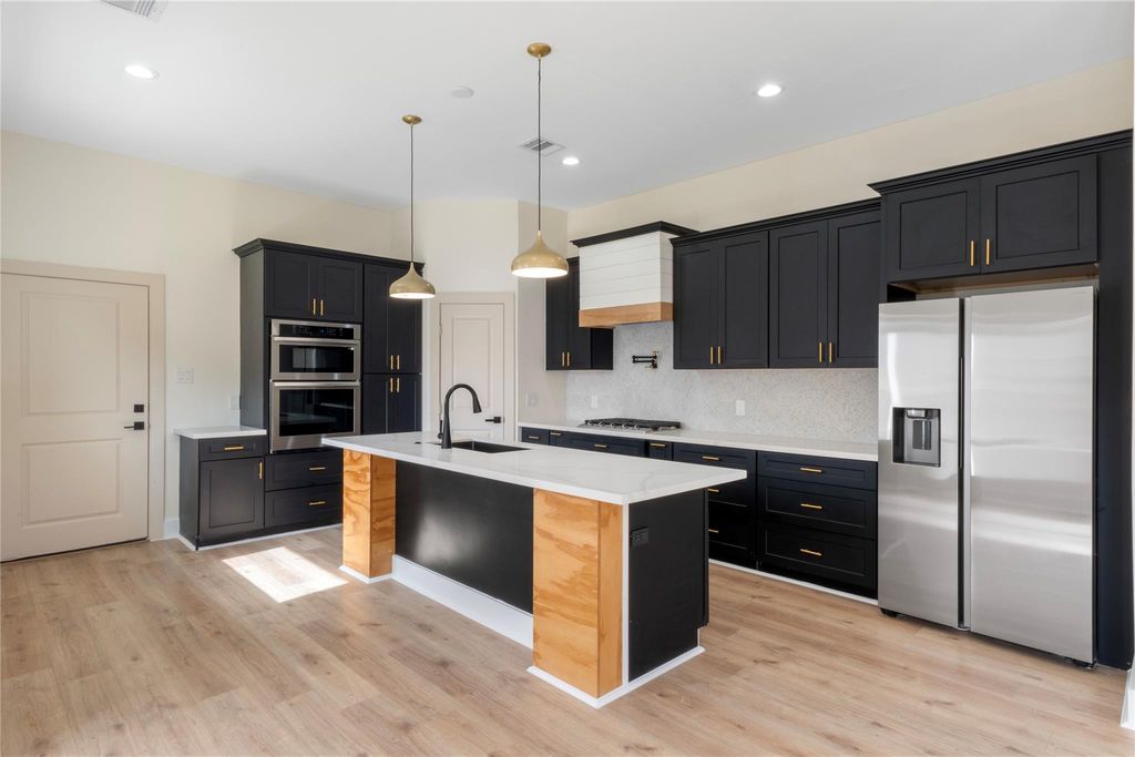 Photo of 1113 Danube Street, Houston, TX 77051 (MLS # 36852899)