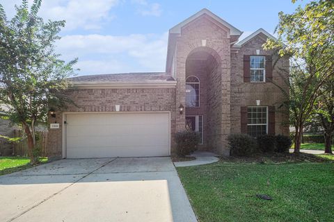 Photo of 13826 Mckinney Creek Lane, Houston, TX 77044 (MLS # 52702959)