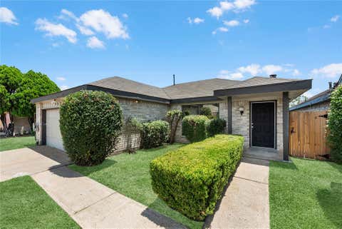 Photo of 6527 Briar Glade Drive, Houston, TX 77072 (MLS # 8209250)