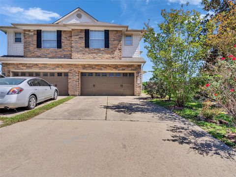 Photo of 11522 Hackmatack Way, Houston, TX 77066 (MLS # 2922216)