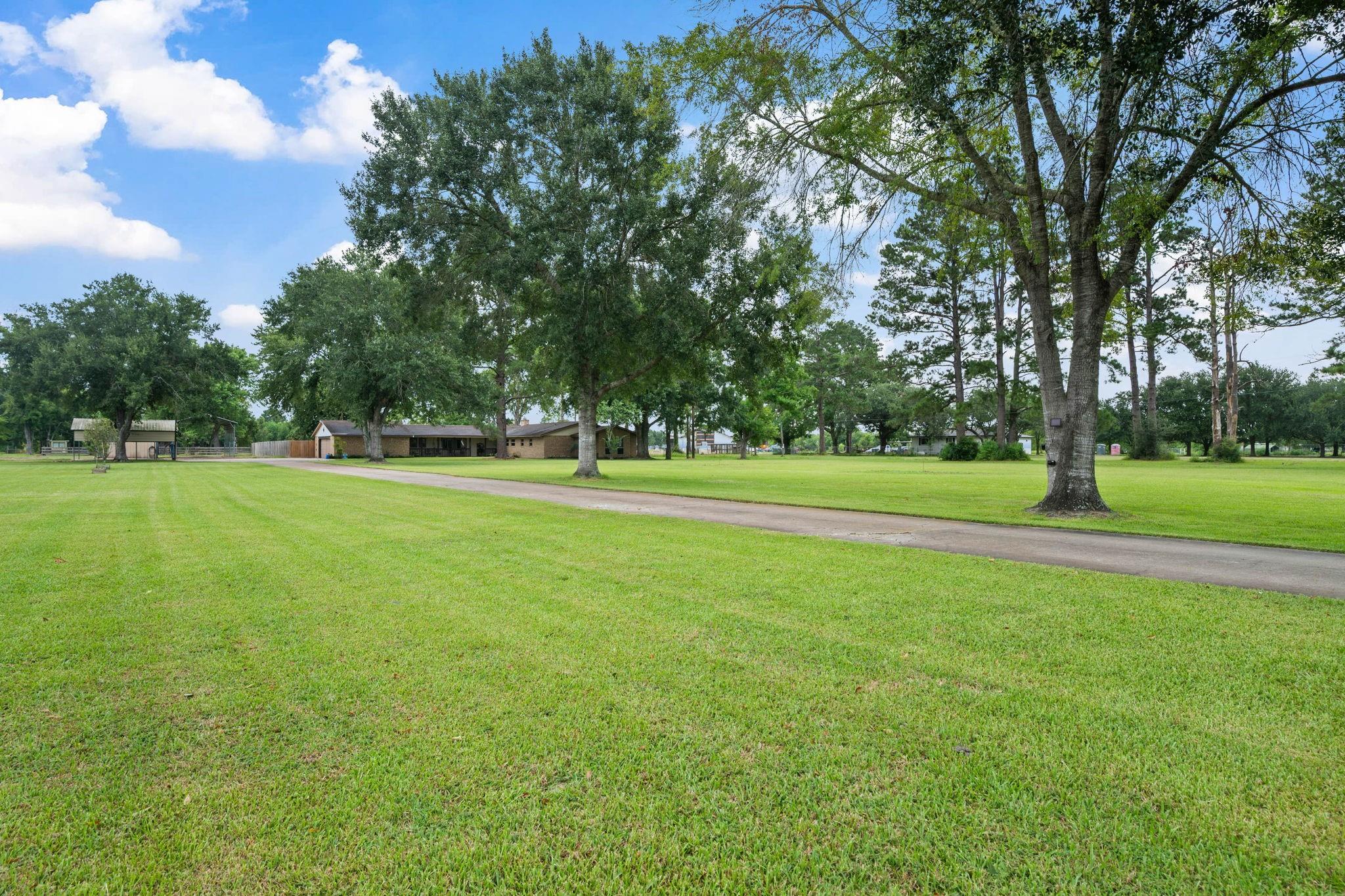 2126 County Road 661