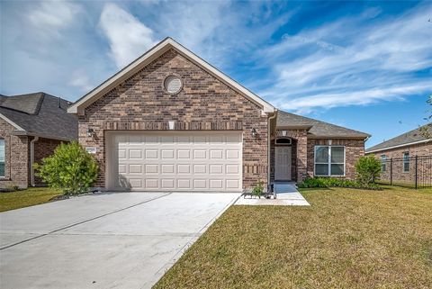 Photo of 2203 Manila Lane, Texas City, TX 77568 (MLS # 89486840)